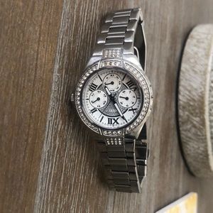 GUESS Sparkling Silver-Tone Hi-Energy Mid-Size Multi-Function Watch U0111L1